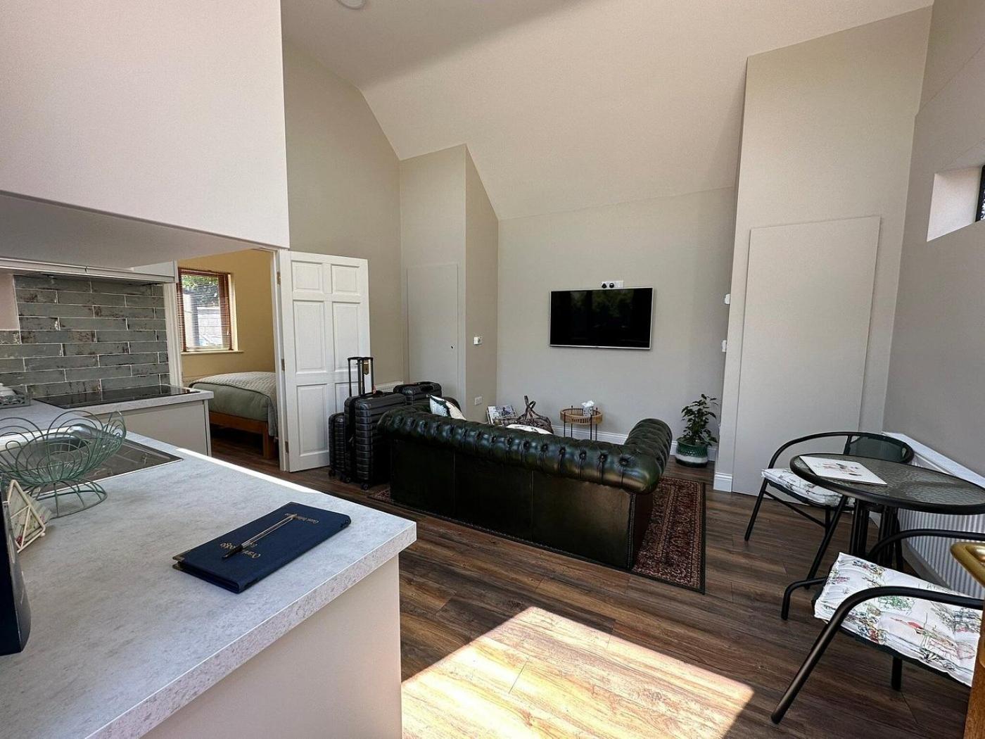 אורנמור Oranhill Lodge Guesthouse מראה חיצוני תמונה