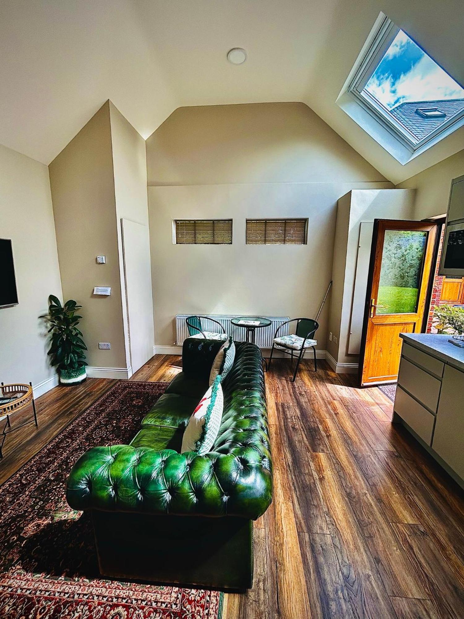 אורנמור Oranhill Lodge Guesthouse מראה חיצוני תמונה
