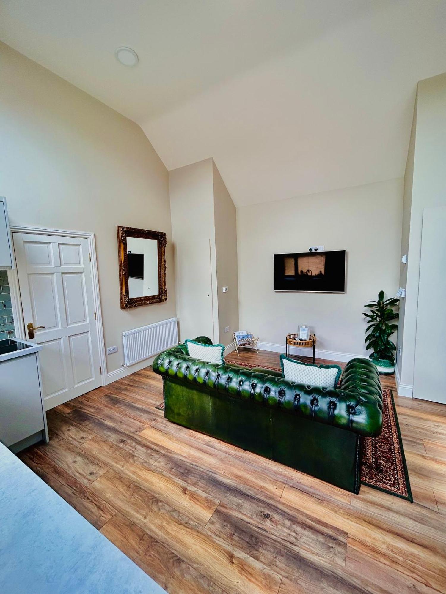 אורנמור Oranhill Lodge Guesthouse מראה חיצוני תמונה