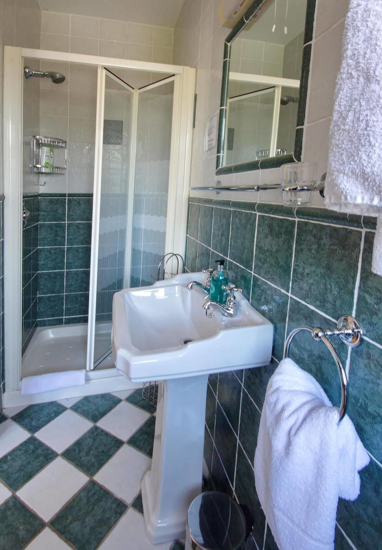 אורנמור Oranhill Lodge Guesthouse מראה חיצוני תמונה