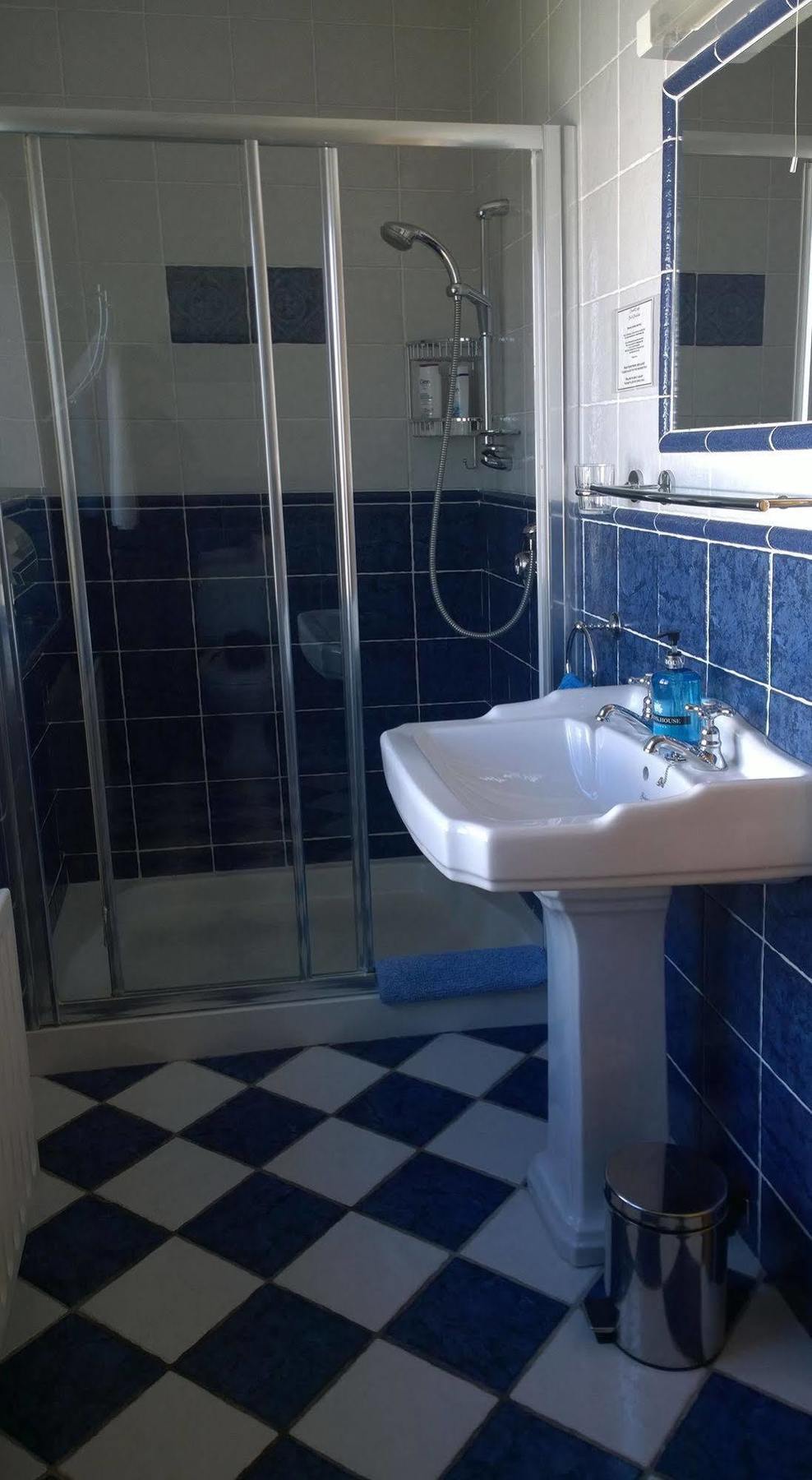 אורנמור Oranhill Lodge Guesthouse מראה חיצוני תמונה
